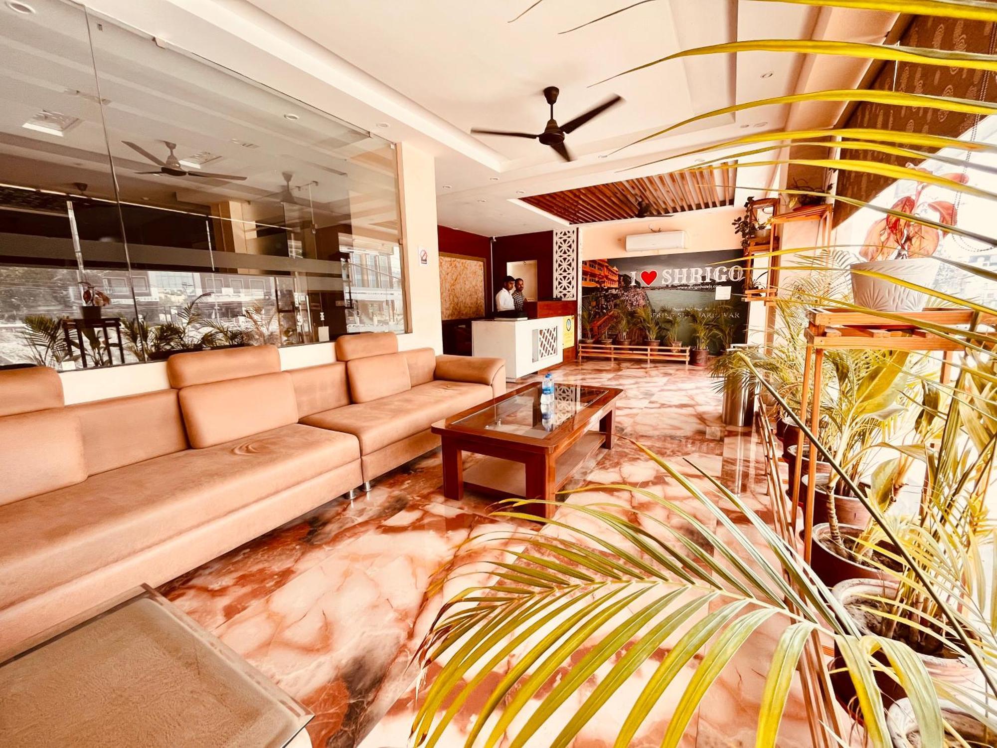 Hotel Golden Temple View By La Casa, Amritsar #Top Rated #Most Awarded #Swimming Pool #Prime Location #Luxury Rooms #Parking #Rooftop Cafe 외부 사진