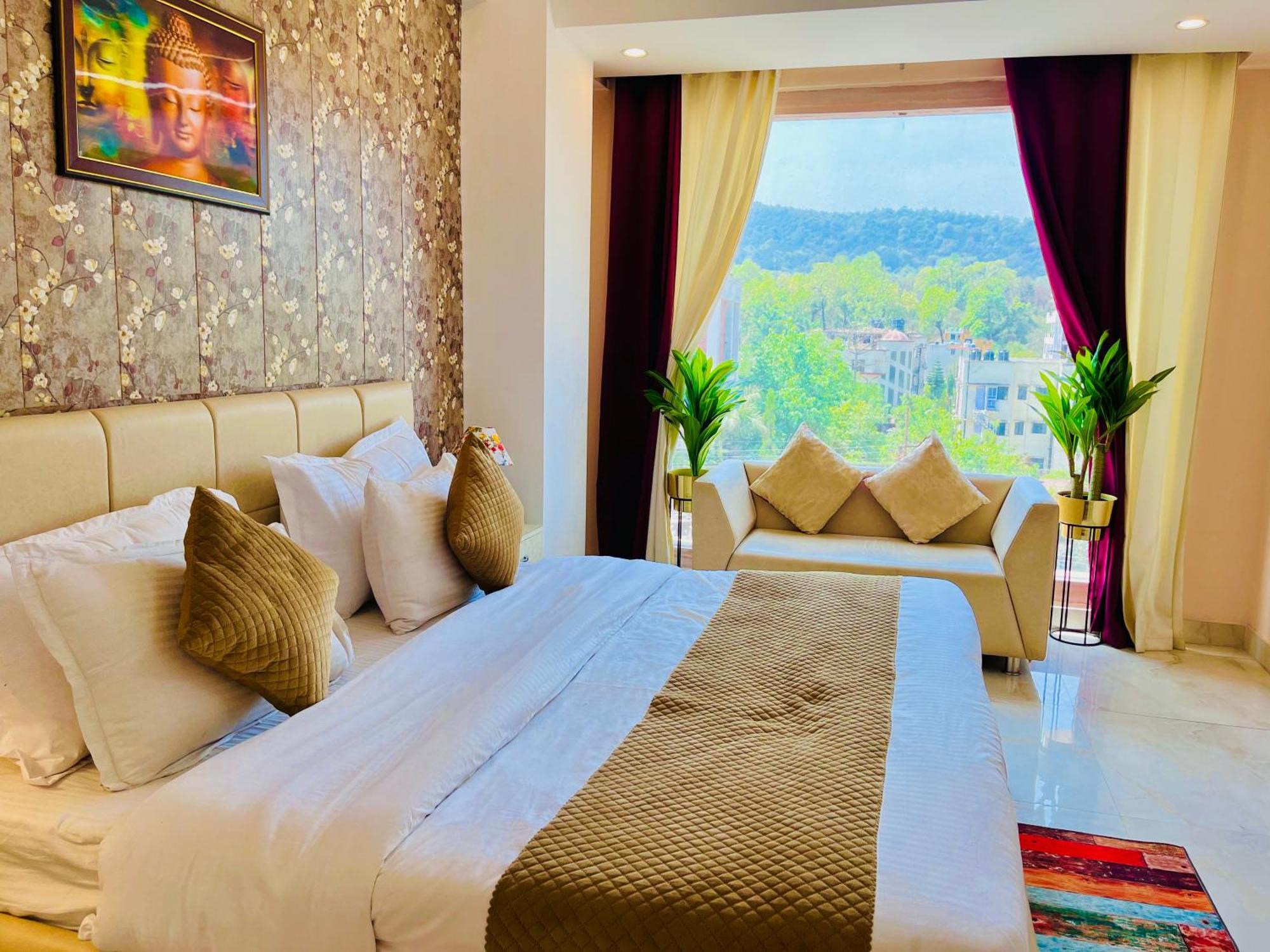 Hotel Golden Temple View By La Casa, Amritsar #Top Rated #Most Awarded #Swimming Pool #Prime Location #Luxury Rooms #Parking #Rooftop Cafe 외부 사진